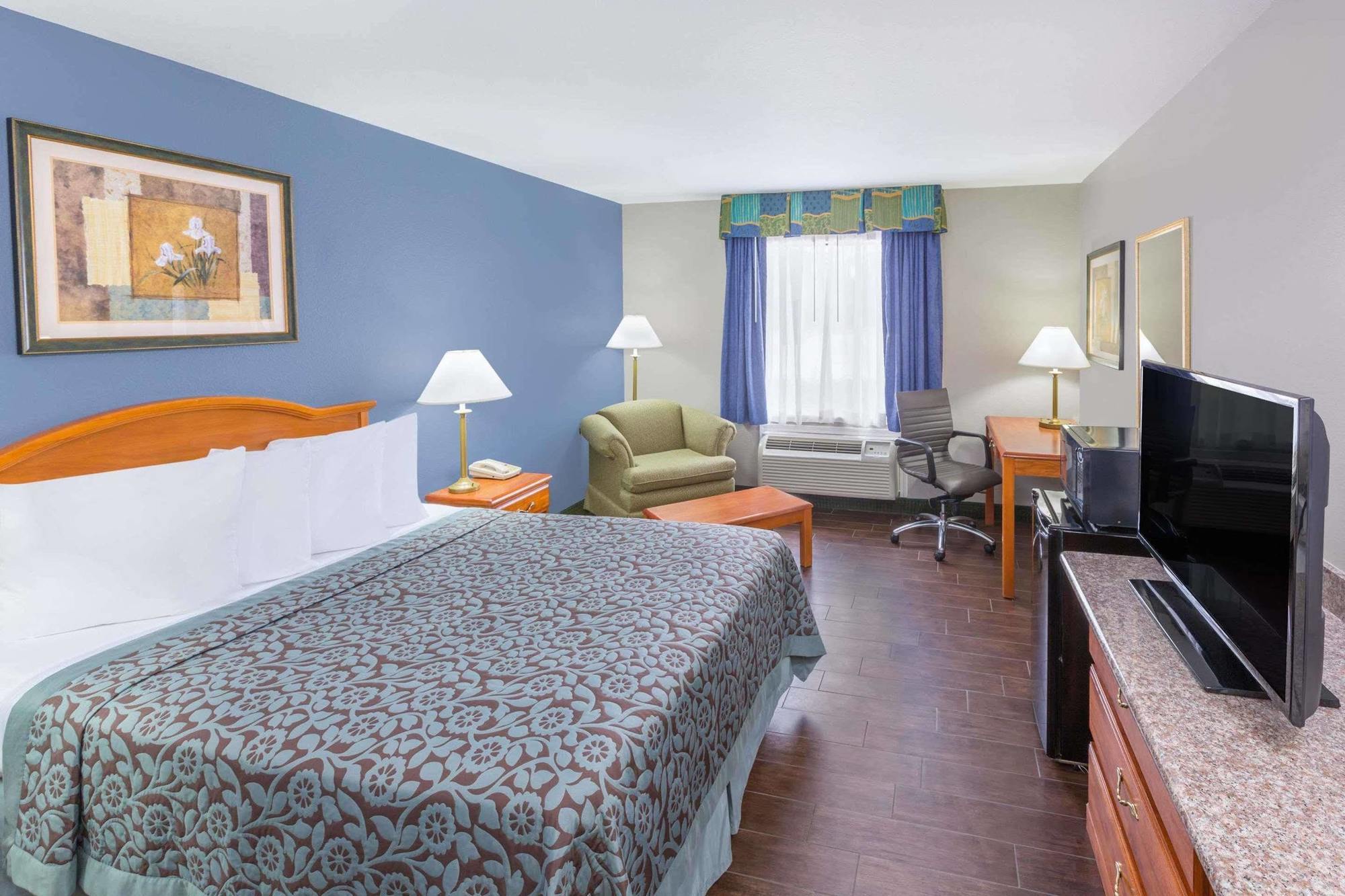 Days Inn By Wyndham Galliano La Εξωτερικό φωτογραφία